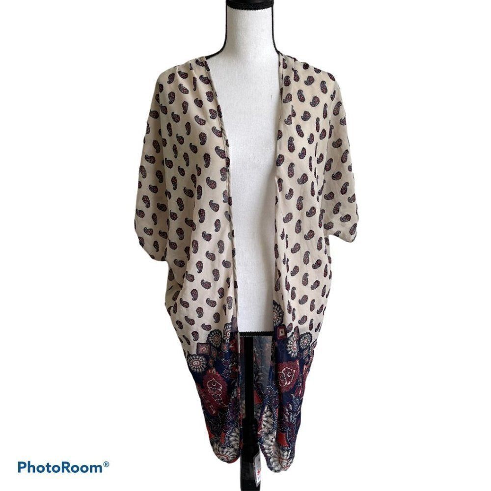 Live 4 Truth Paisley Sheer Duster, Size Small